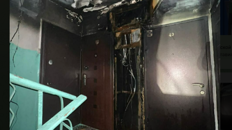 Иркутские пожарные эвакуировали 10 человек из горящей многоэтажки